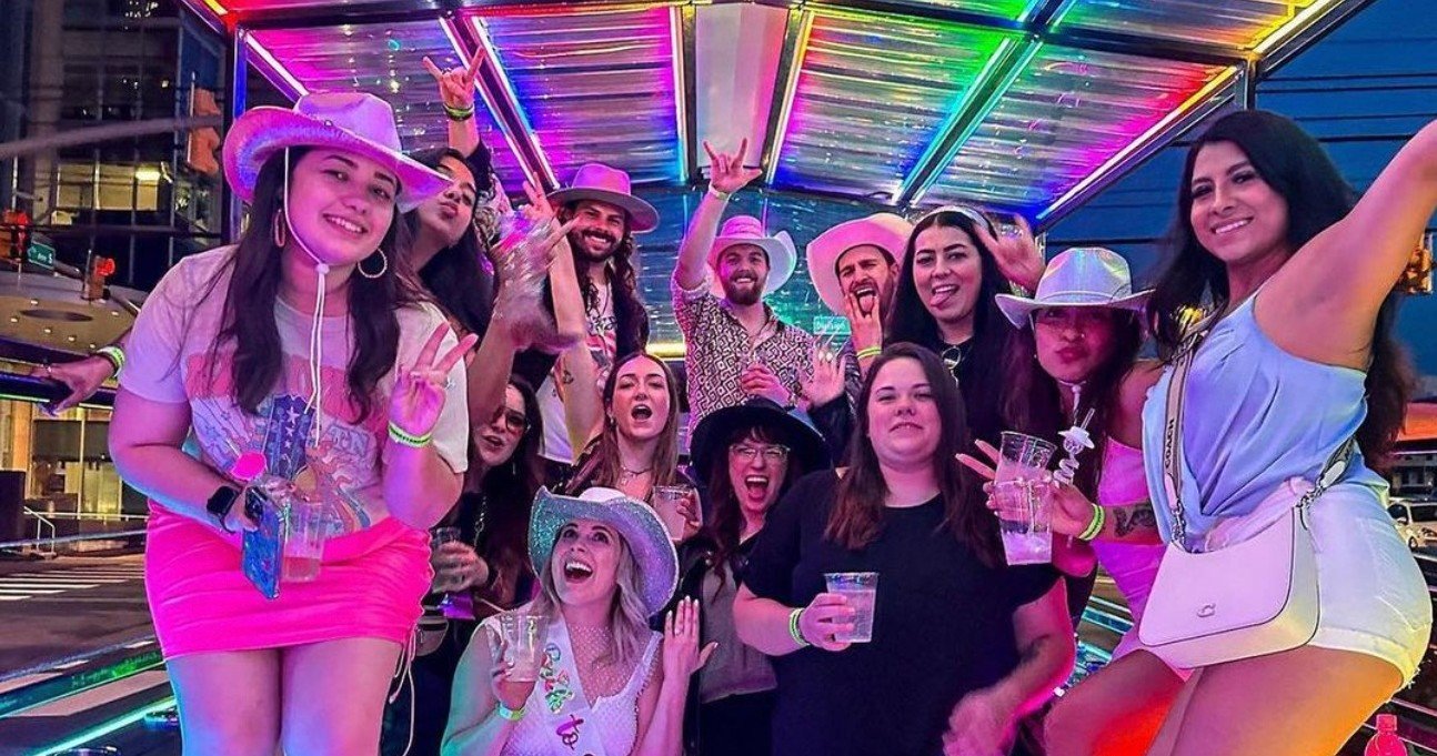 Honky Tonk Express Party Bus in Nashville