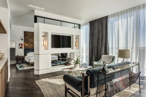 Thompson Nashville hotel room