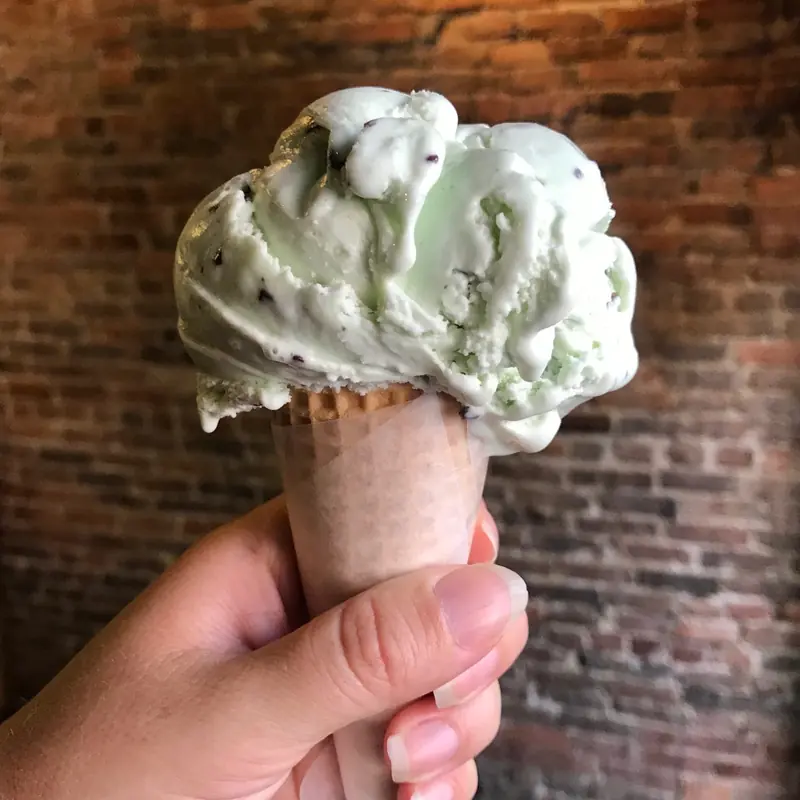 Mike's ice cream in downtown Nashville